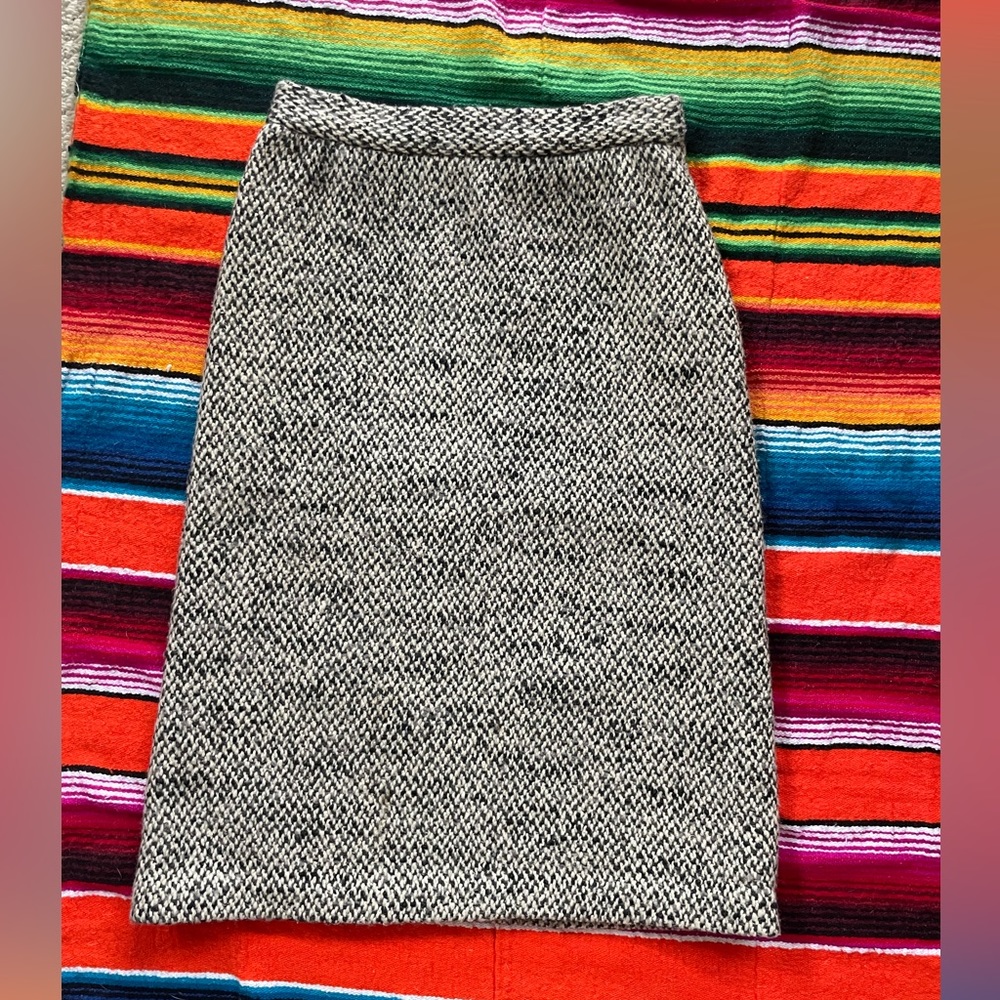 Vintage Black/White Tweed Wool Pencil Skirt, size S